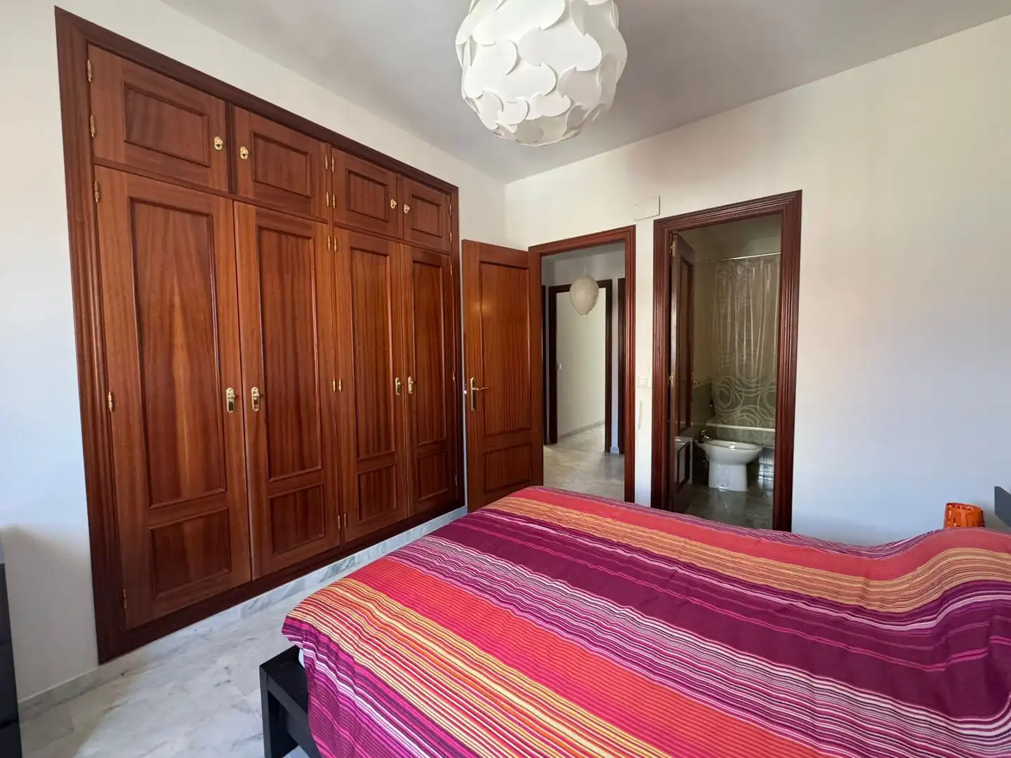 Dormitori de Casa adosada en venda en El Puerto de Santa María amb Terrassa