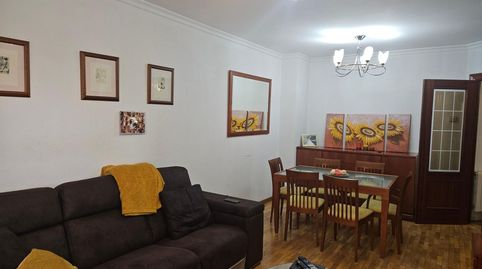 Foto 4 de Piso en venta en Calle Vega de Infanzones, Las Eras de Renueva, León Capital