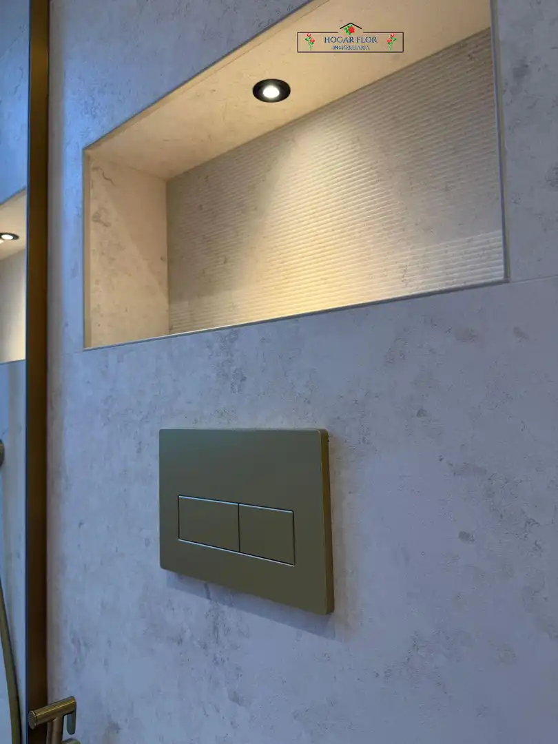 Baño de Piso en venta en Salamanca con Calefacción y Balcón