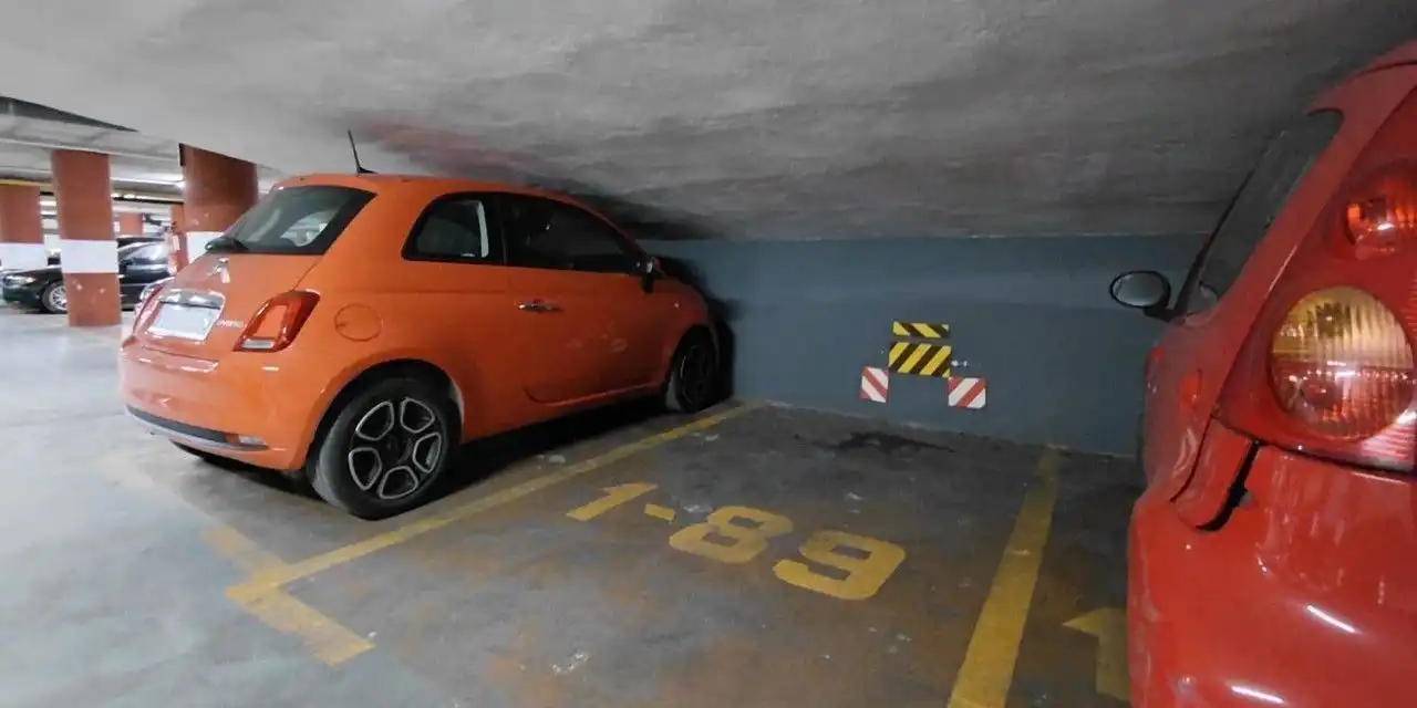 Parkplatz von Garage zur Miete in Valencia