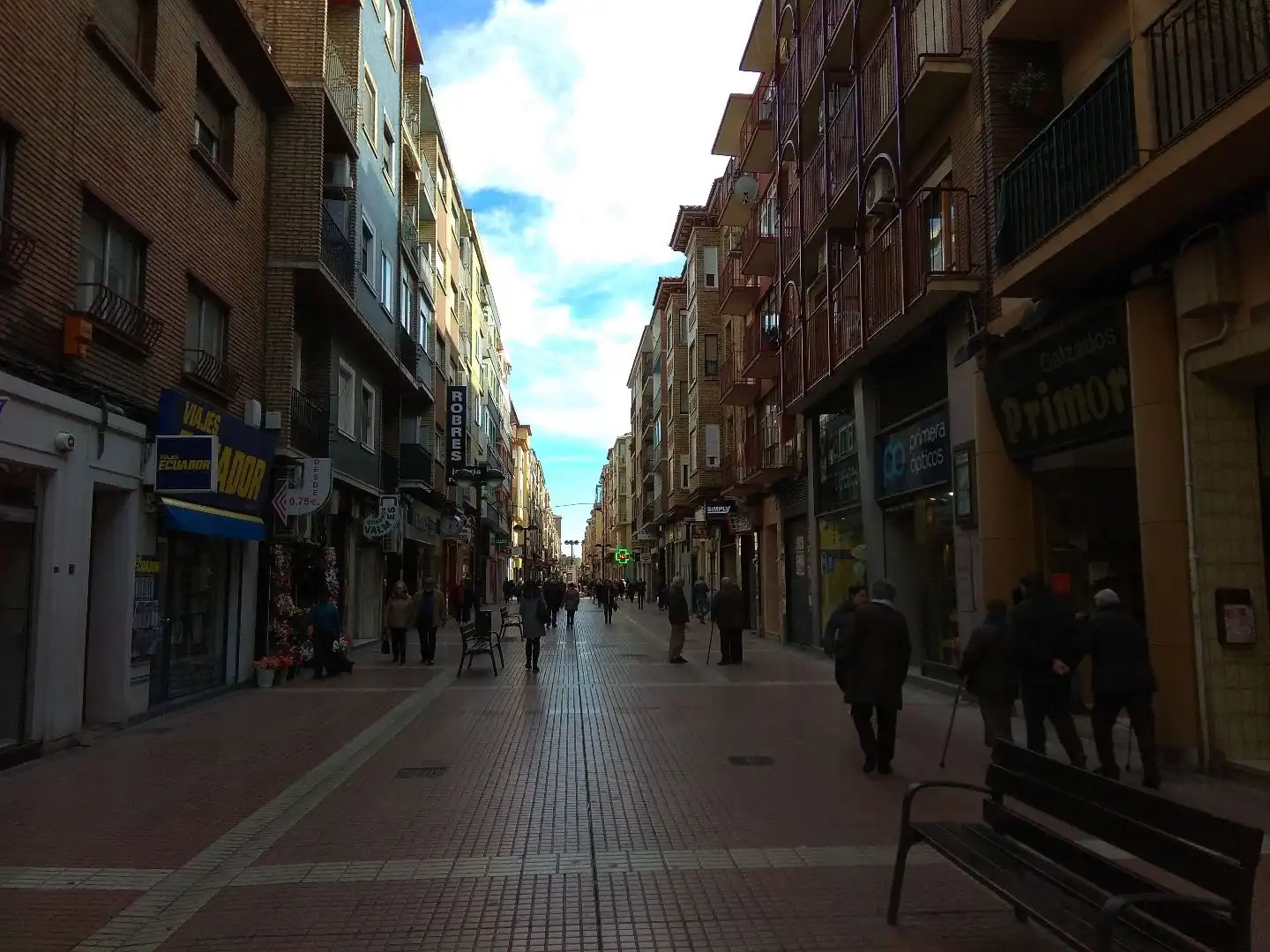 Vista exterior de Local de lloguer en Zaragoza