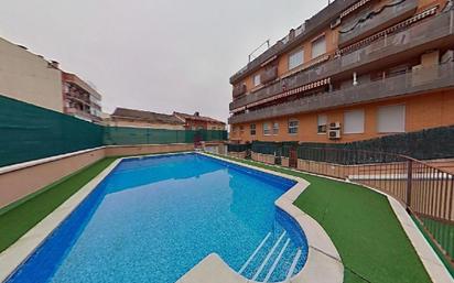 Swimming pool of Duplex for sale in Manresa