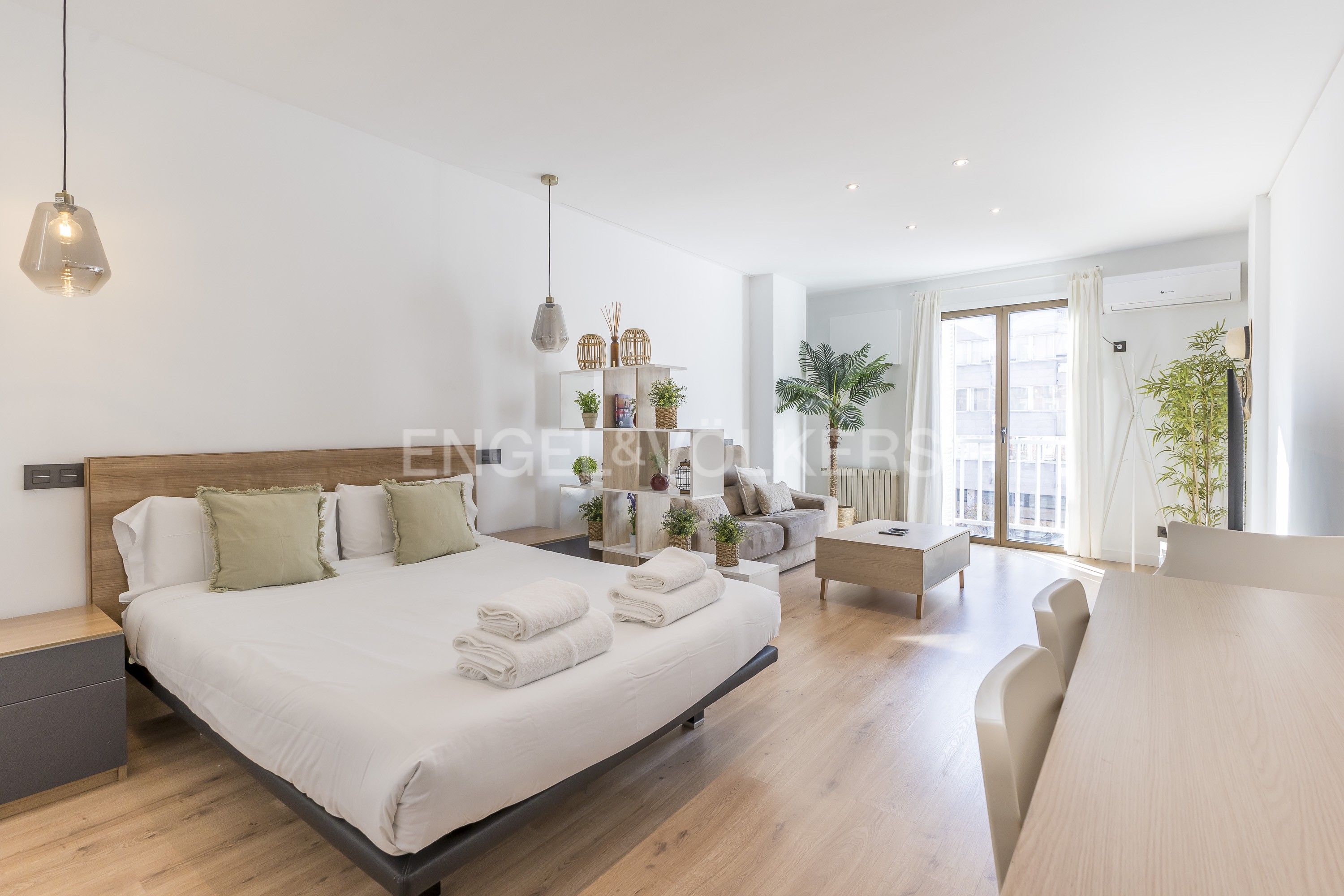 Dormitori de Apartament en venda en  Madrid Capital amb Aire condicionat, Calefacció i Balcó
