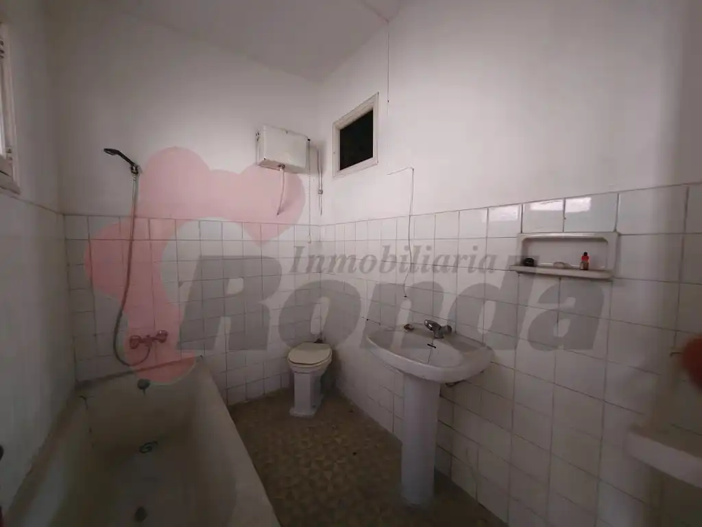 Baño de Edificio en venta en Lugo