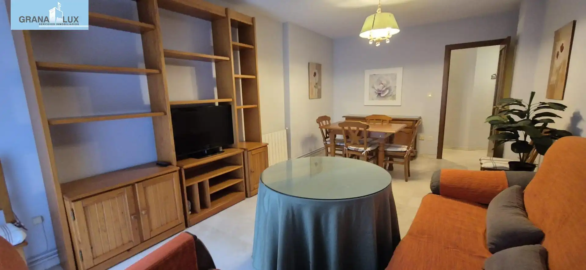 Living room of Flat for rent in Granada  with Heating, Furnished and Balcony