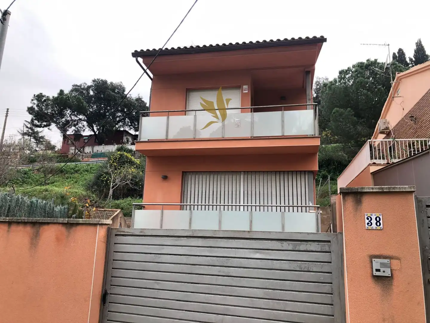Exterior view of Houses for sale in Barcelona  with Terrace