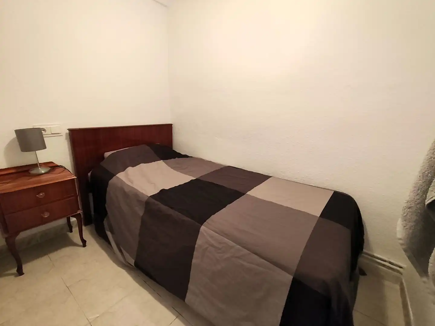 Dormitori de Casa o xalet en venda en Nava del Rey amb Moblat, Rentadora i Microones