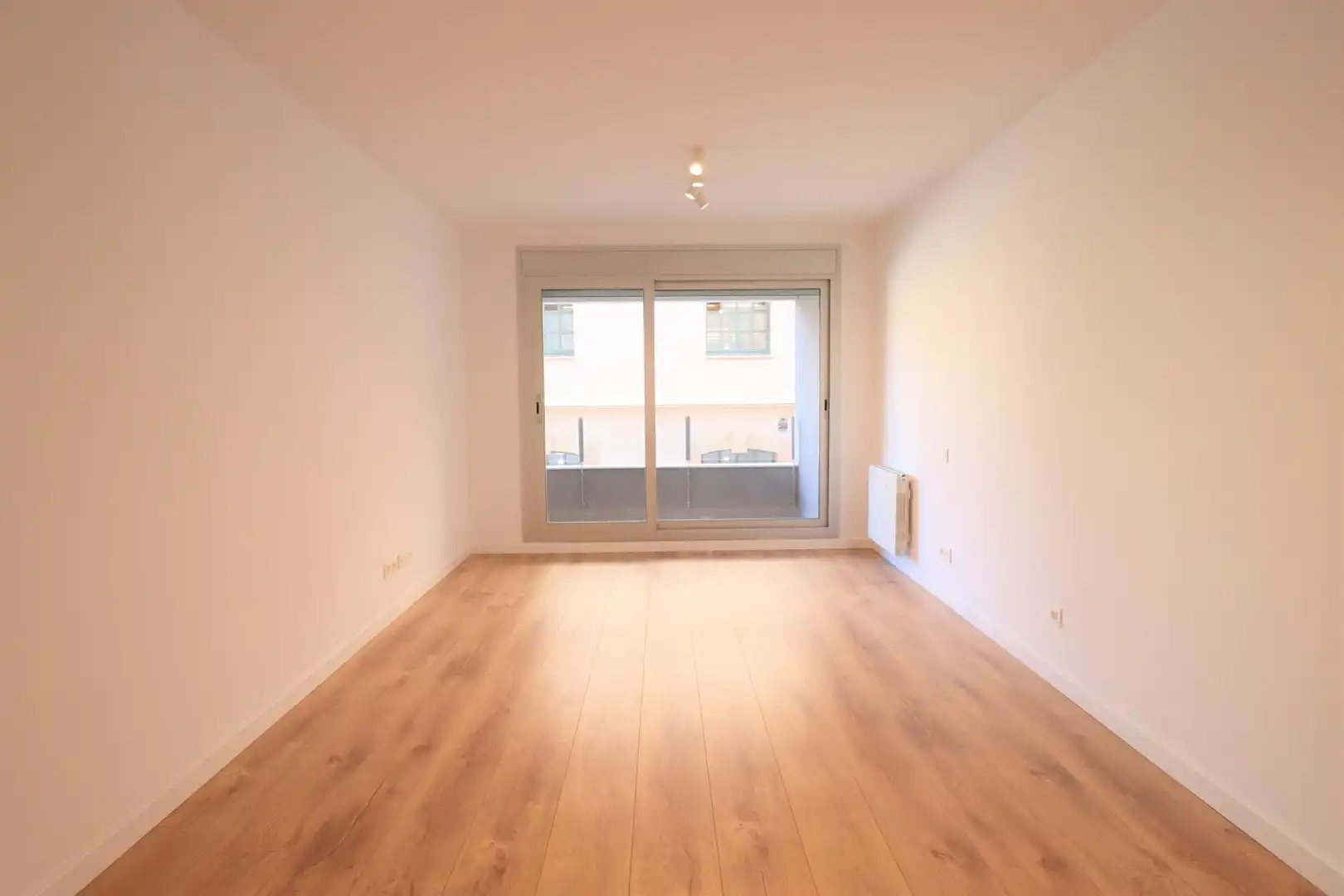 Flat for rent in de l'Aurora, Centre