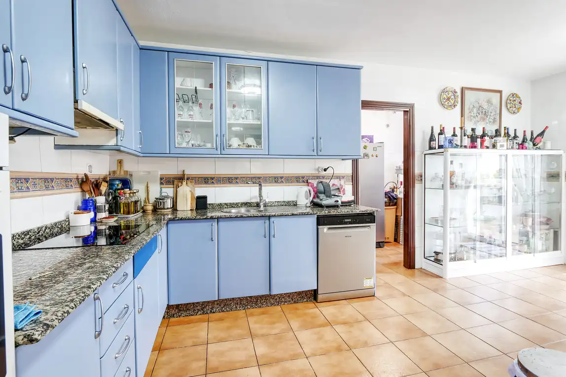Cocina de Casa adosada en venta en A Coruña Capital  con Calefacción, Jardín privado y Parquet