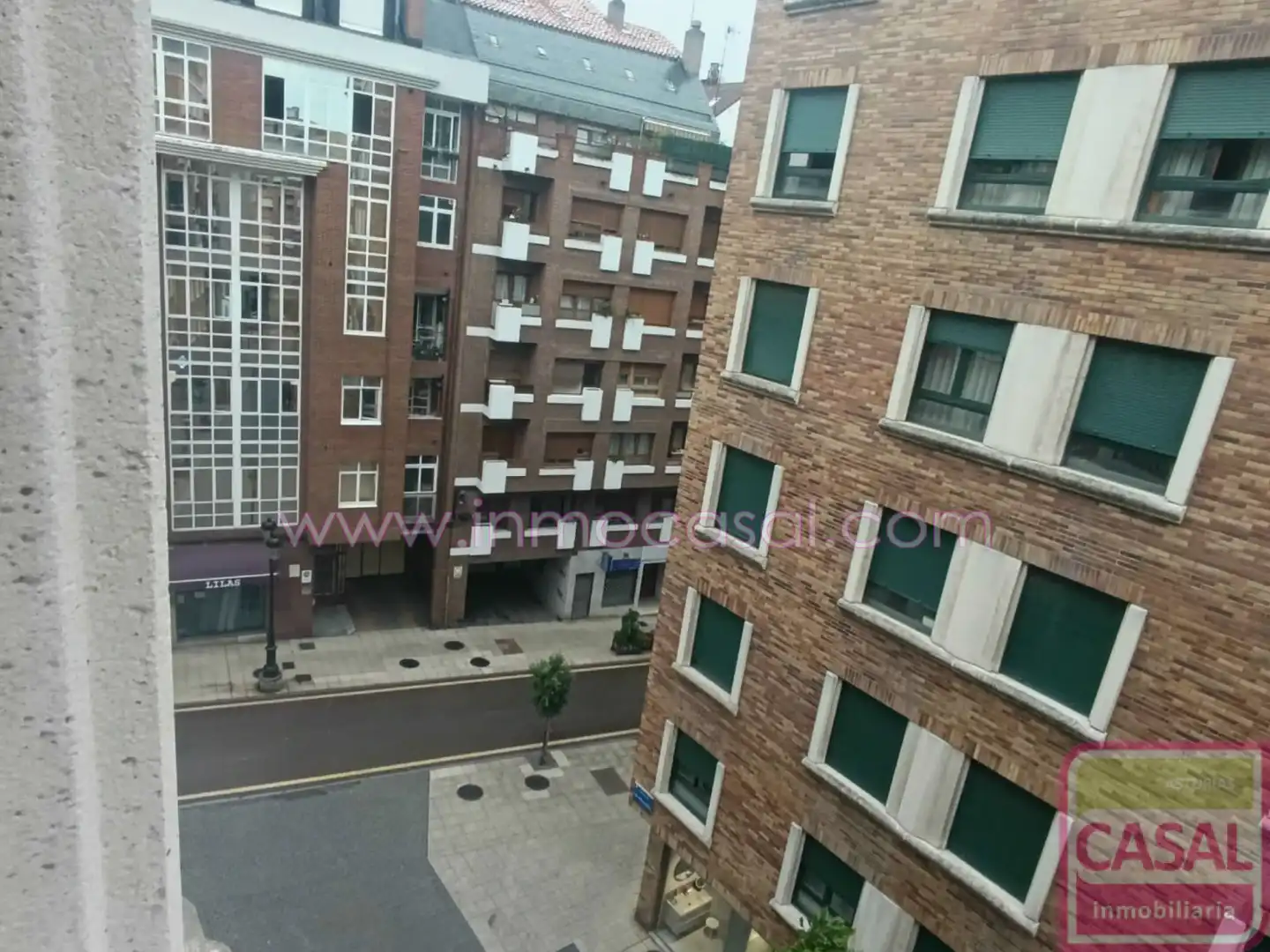 Außenansicht von Wohnung zur Miete in Oviedo  mit Heizung und Möbliert