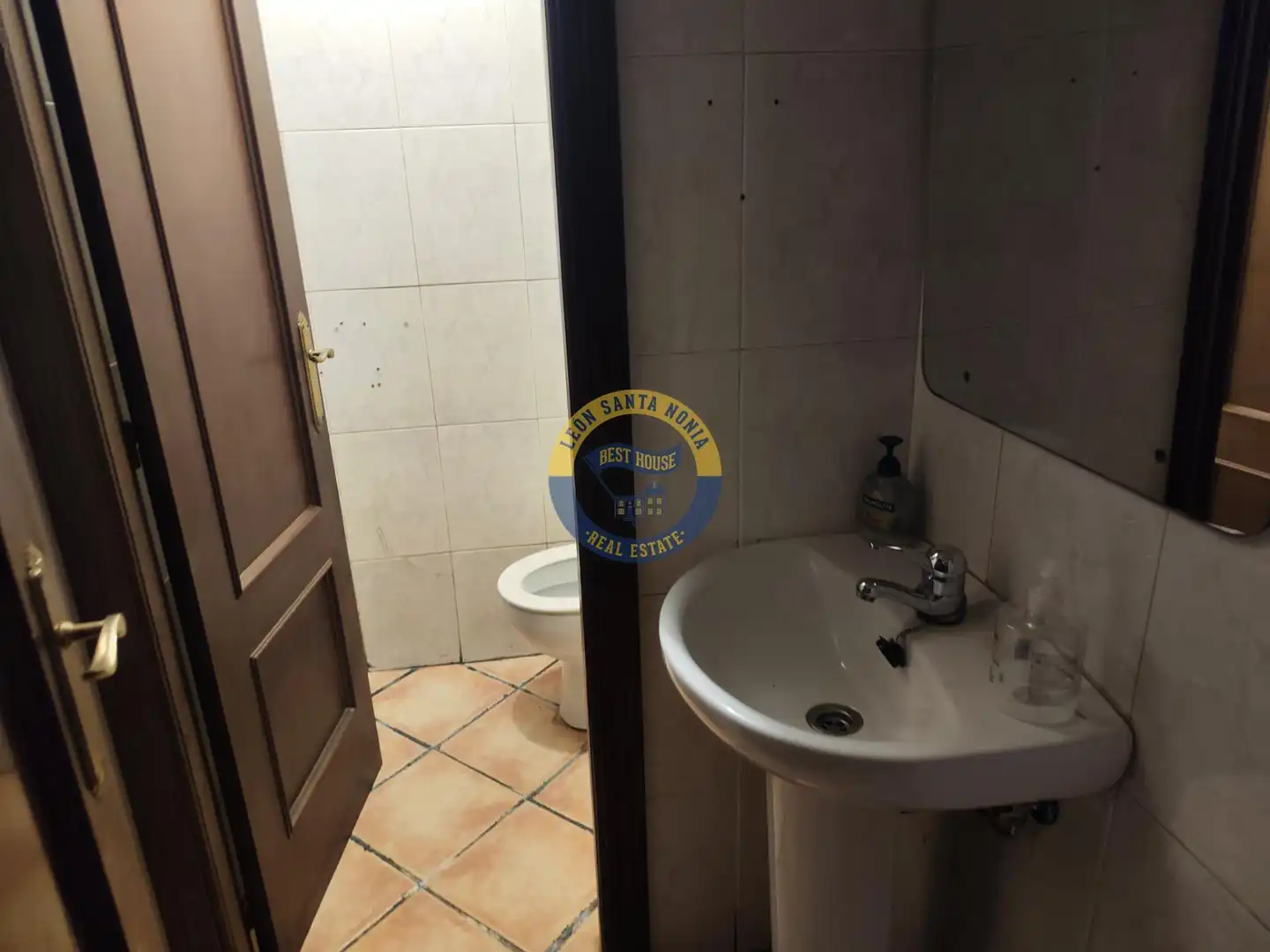 Baño de Local de alquiler en San Andrés del Rabanedo