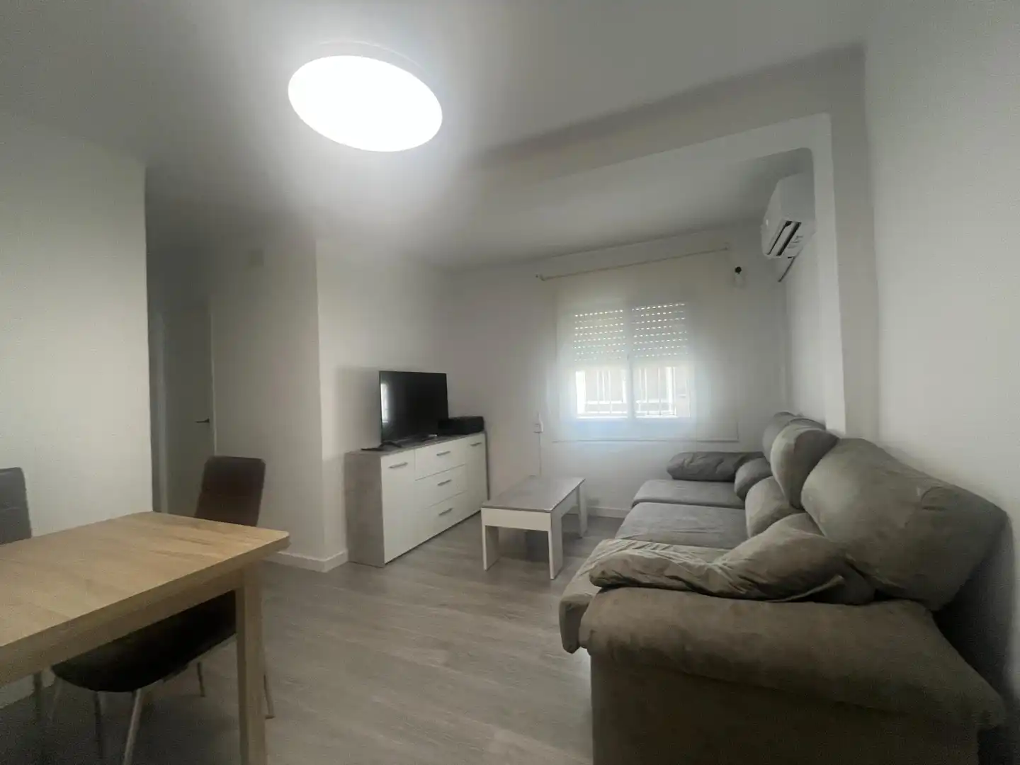 Sala d'estar de Pis en venda en Jerez de la Frontera amb Aire condicionat