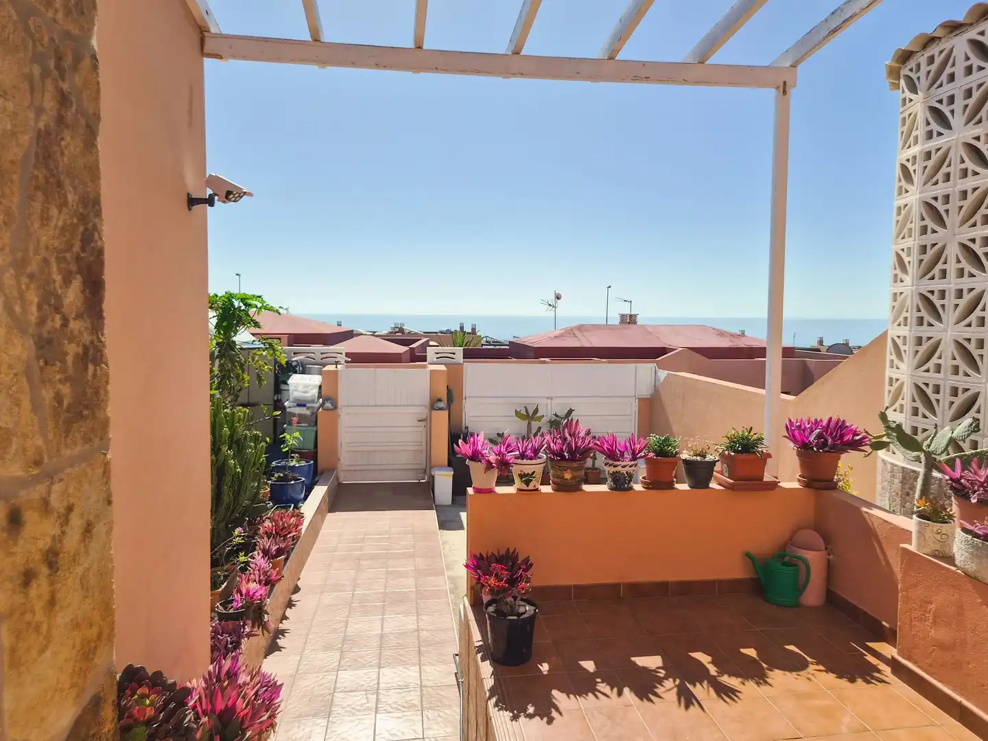 Terrasse von Einfamilien-Reihenhaus zum Verkauf in Antigua