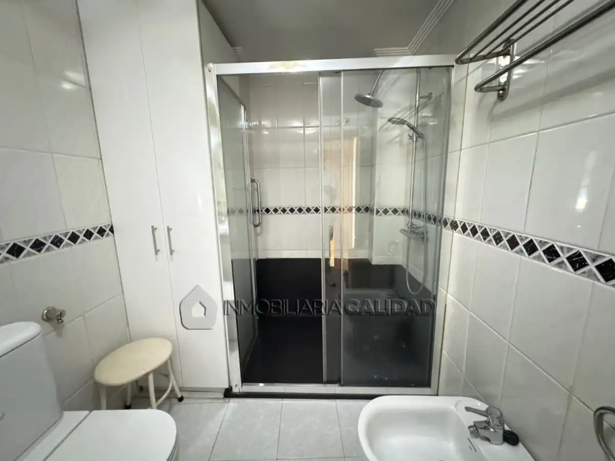 Bany de Pis en venda en Burgos amb Calefacció i Traster
