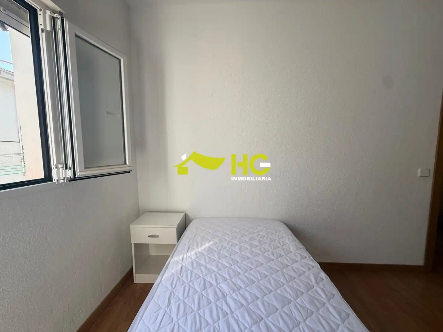 Bedroom of Flat for rent in Villaviciosa de Odón  with Air Conditioner, Heating and Furnished