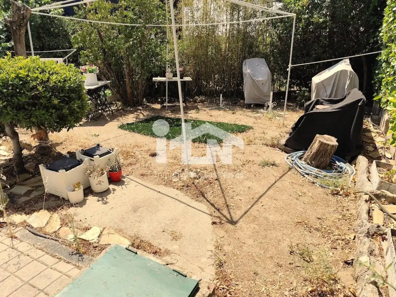 Villa con giardino in vendita a Travesia Romero, imagen 3