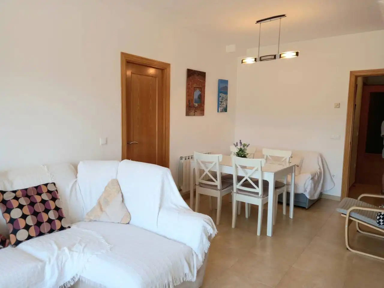 Sala de estar de Piso de alquiler en Cubelles con Aire acondicionado, Calefacción y Parquet