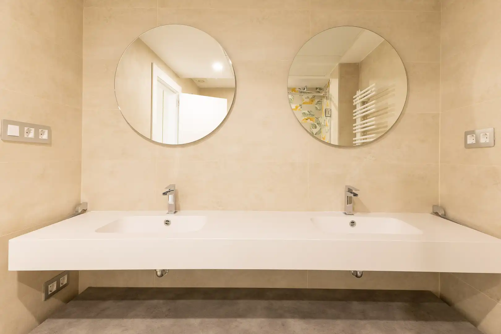 Baño de Piso de alquiler en Pozuelo de Alarcón con Aire acondicionado, Calefacción y Jardín privado