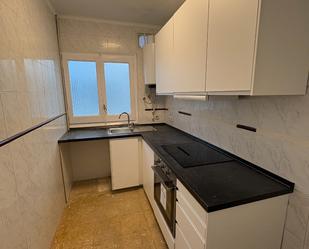 Kitchen of Flat to rent in Vilafranca del Penedès  with Oven and Balcony