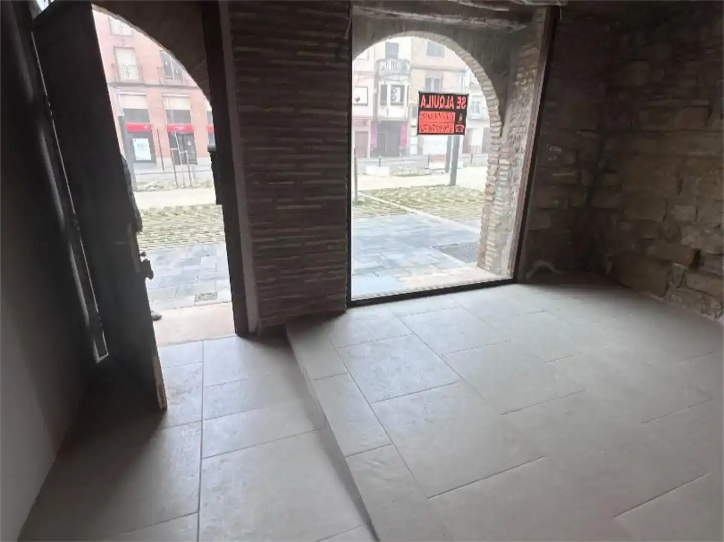 Commercial properties for rent in Binéfar
