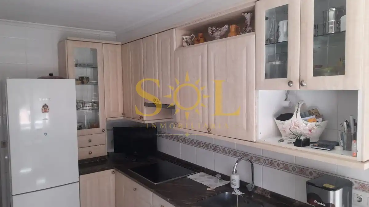 Wohnung zur Miete in Calle León Martín Granizo, La Lastra
