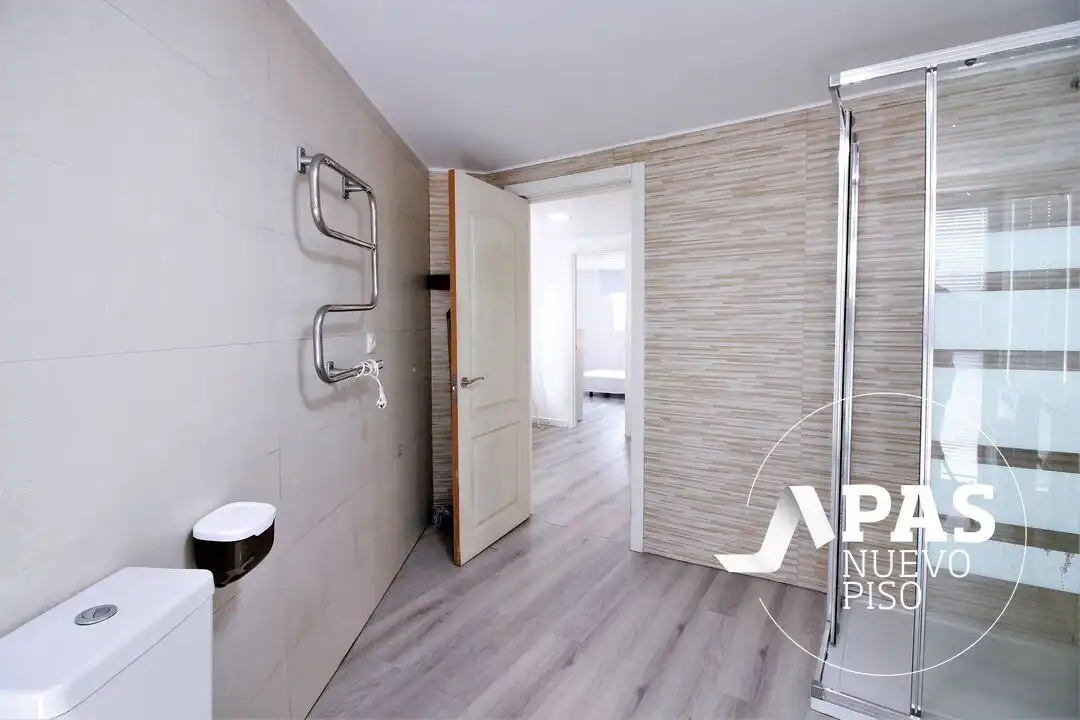 Baño de Casa o chalet en venta en Santander con Calefacción, Parquet y Terraza