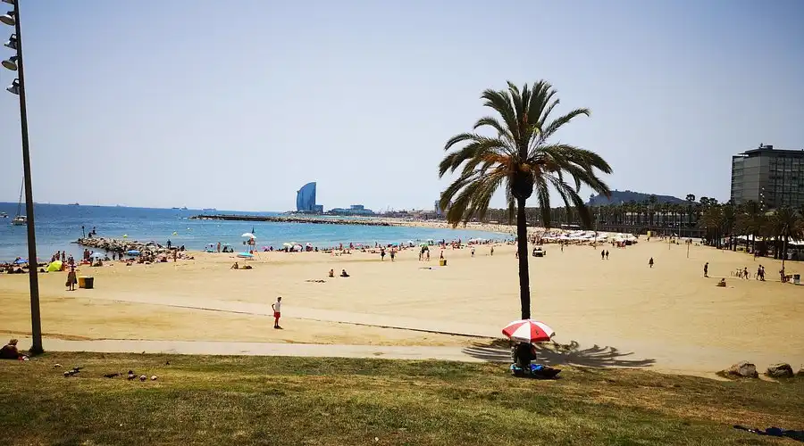 Vista exterior de Apartament en venda en Barcelona amb Aire condicionat, Calefacció i Parquet