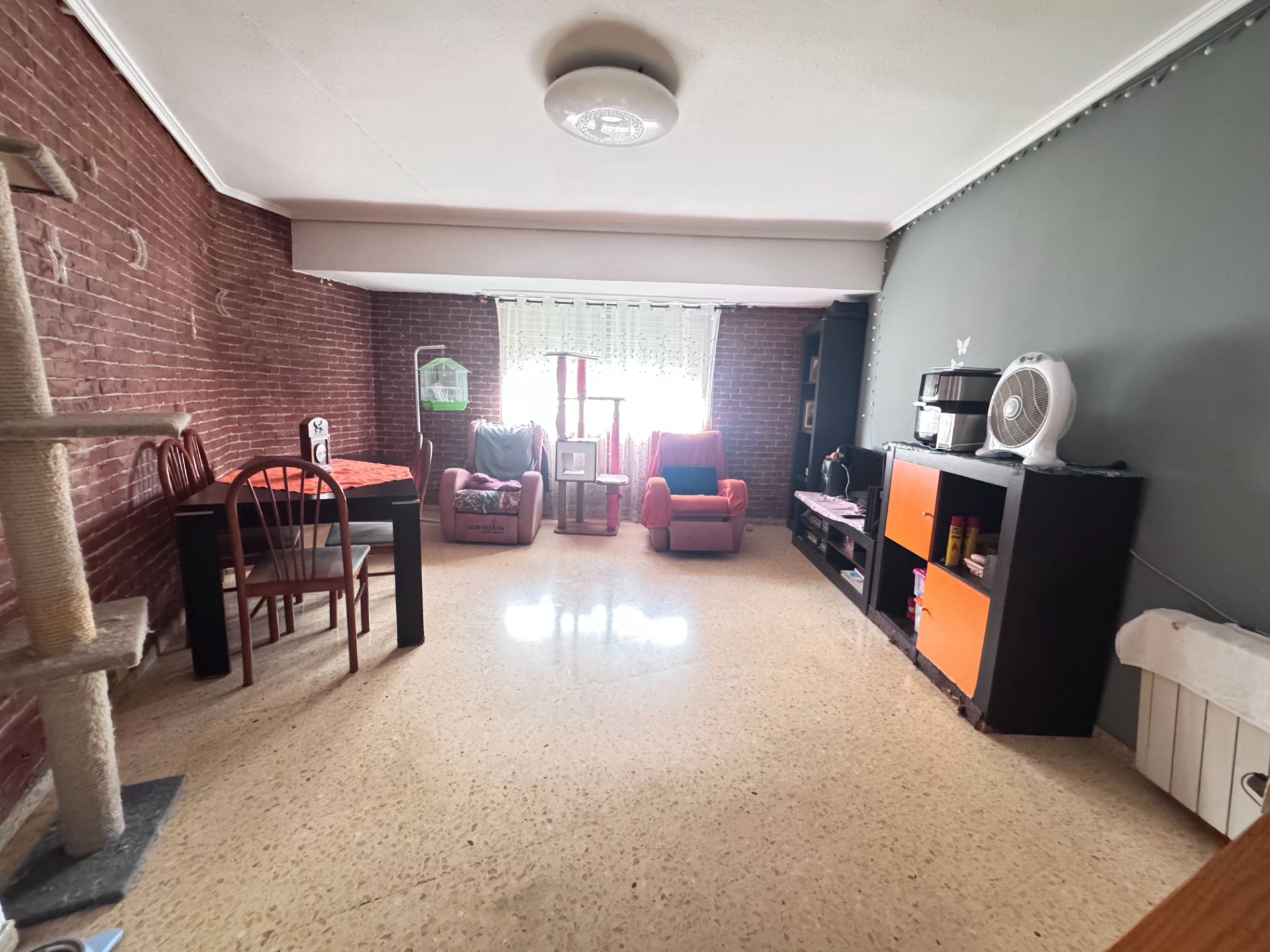 Sala d'estar de Pis en venda en Paterna amb Balcó
