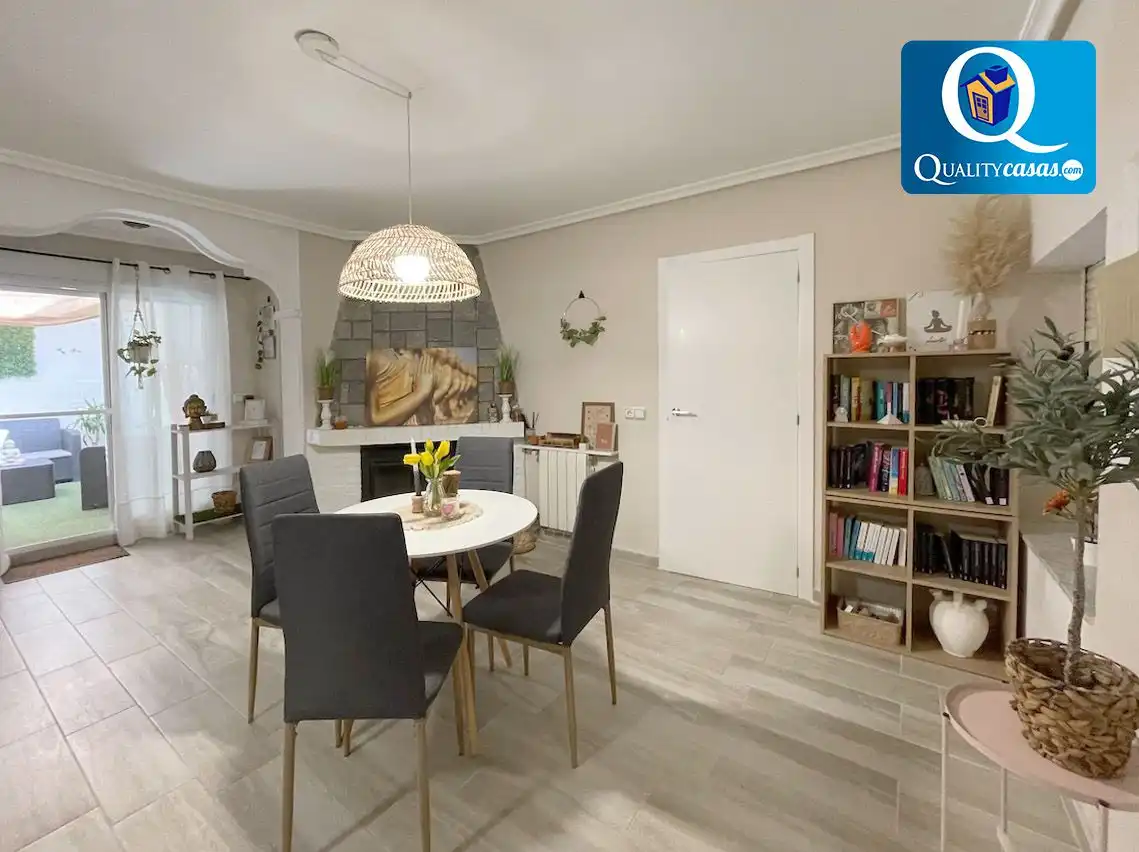 Dining room of Houses for sale in San Vicente del Raspeig / Sant Vicent del Raspeig  with Air Conditioner, Heating and Storage room