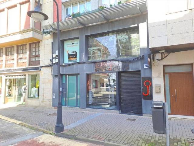 Local comercial en Alquiler en Cangas pueblo