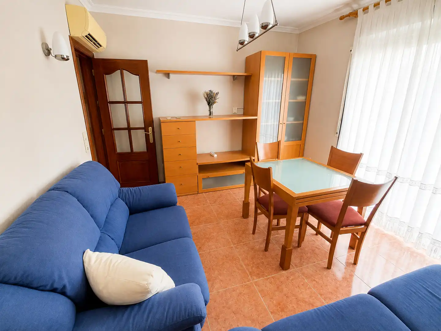 Living room of Flat for sale in Cambrils  with Air Conditioner, Heating and Terrace