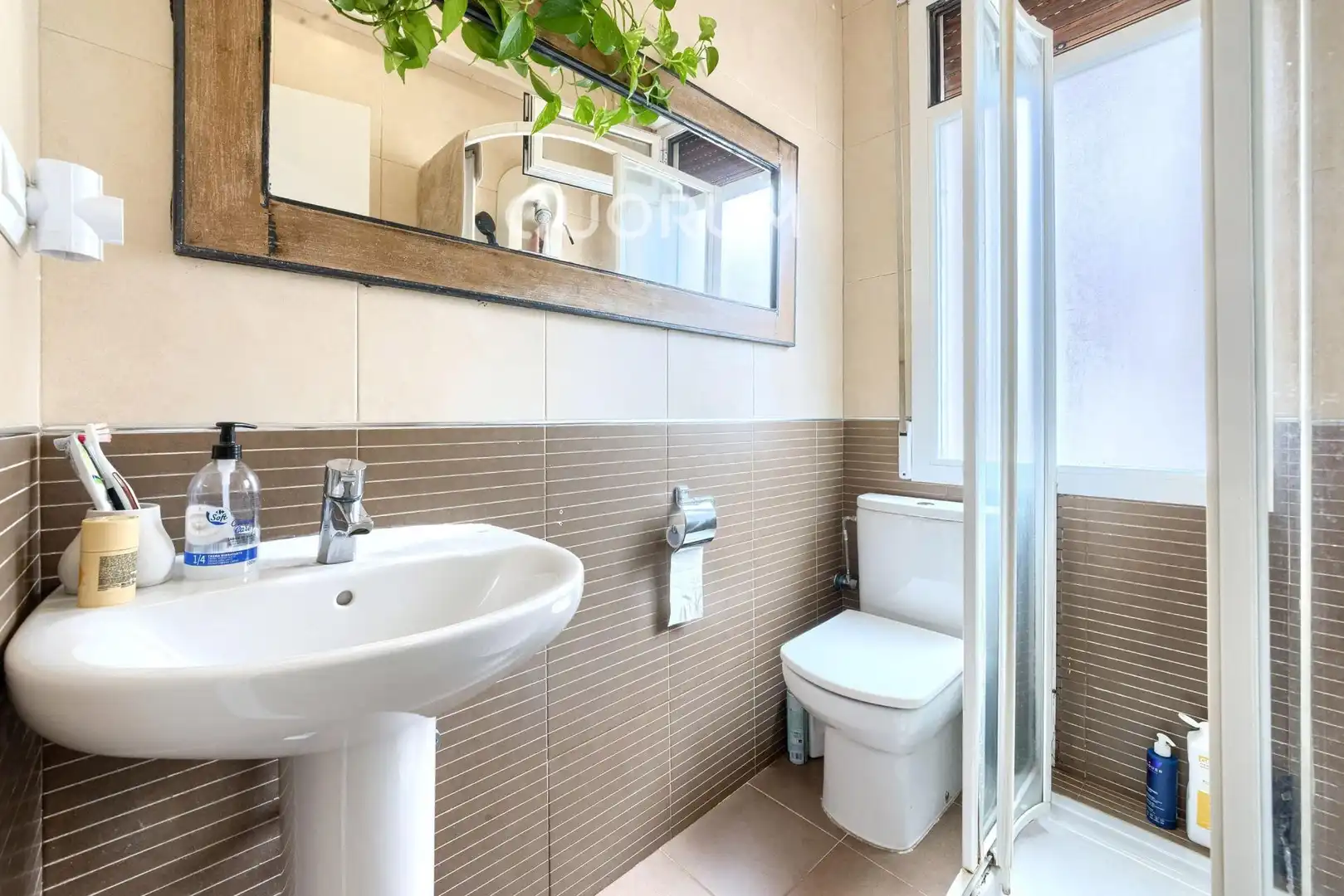 Baño de Piso en venta en Basauri  con Calefacción y Amueblado