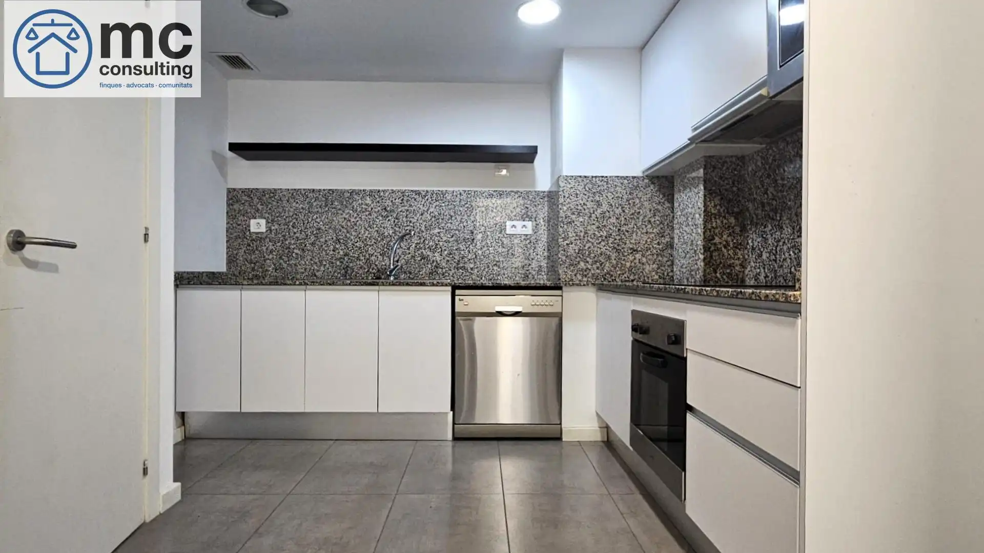 Kitchen of Duplexes for sale in Montserrat - El Passeig