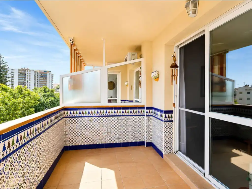 Balcony of Flat for sale in Fuengirola  with Air Conditioner, Terrace and Swimming Pool