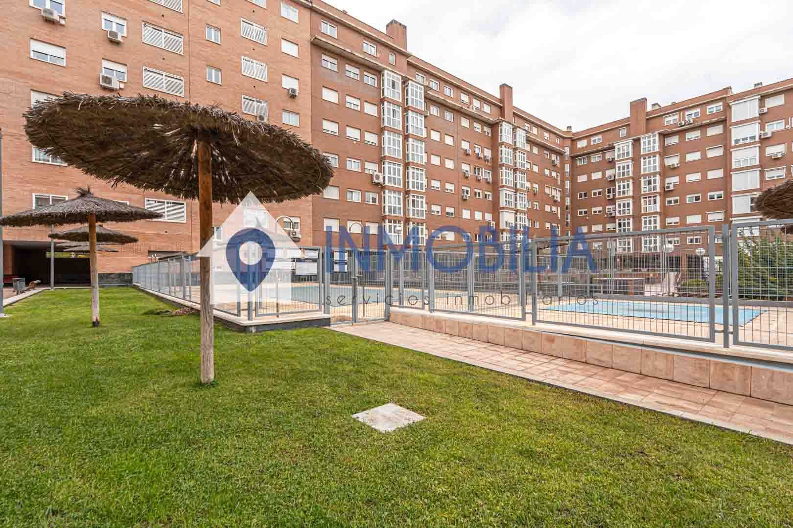 Exterior view of Flat for sale in  Madrid Capital  with Air Conditioner, Heating and Storage room