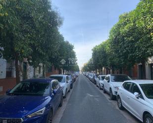 Exterior view of Single-family semi-detached for sale in  Sevilla Capital