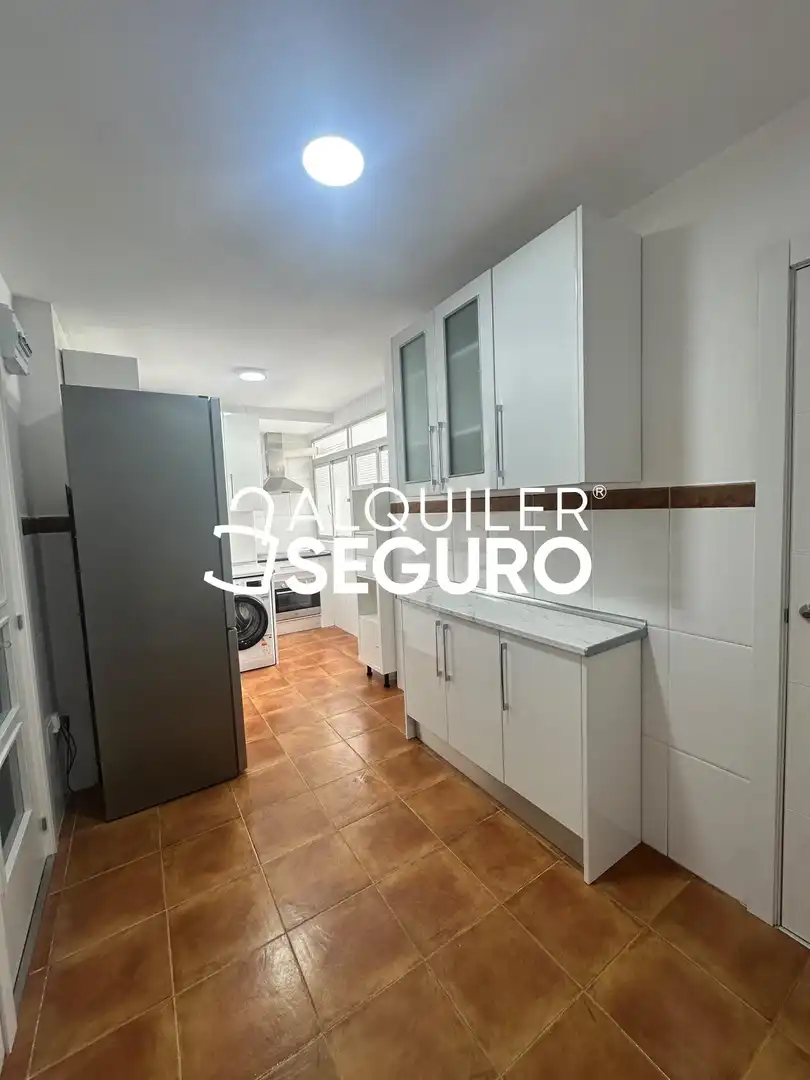 Küche von Wohnung zur Miete in Madrid mit Heizung und Terrasse