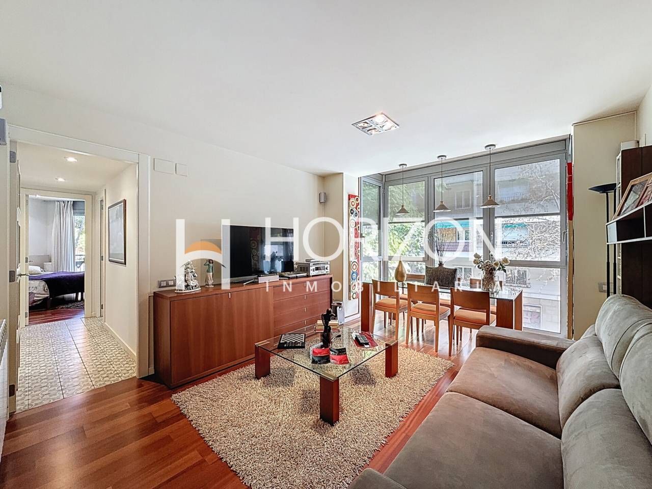 Living room of Flat for sale in  Barcelona Capital  with Air Conditioner, Heating and Parquet flooring