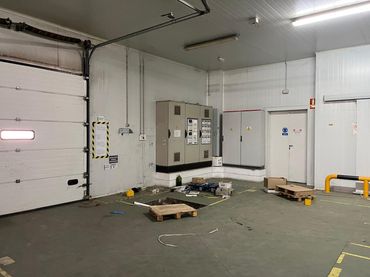 Nave industrial in vendita a Periurbano Este - Campiña