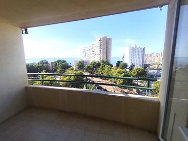 Flat with pool for sale in Playa de Poniente