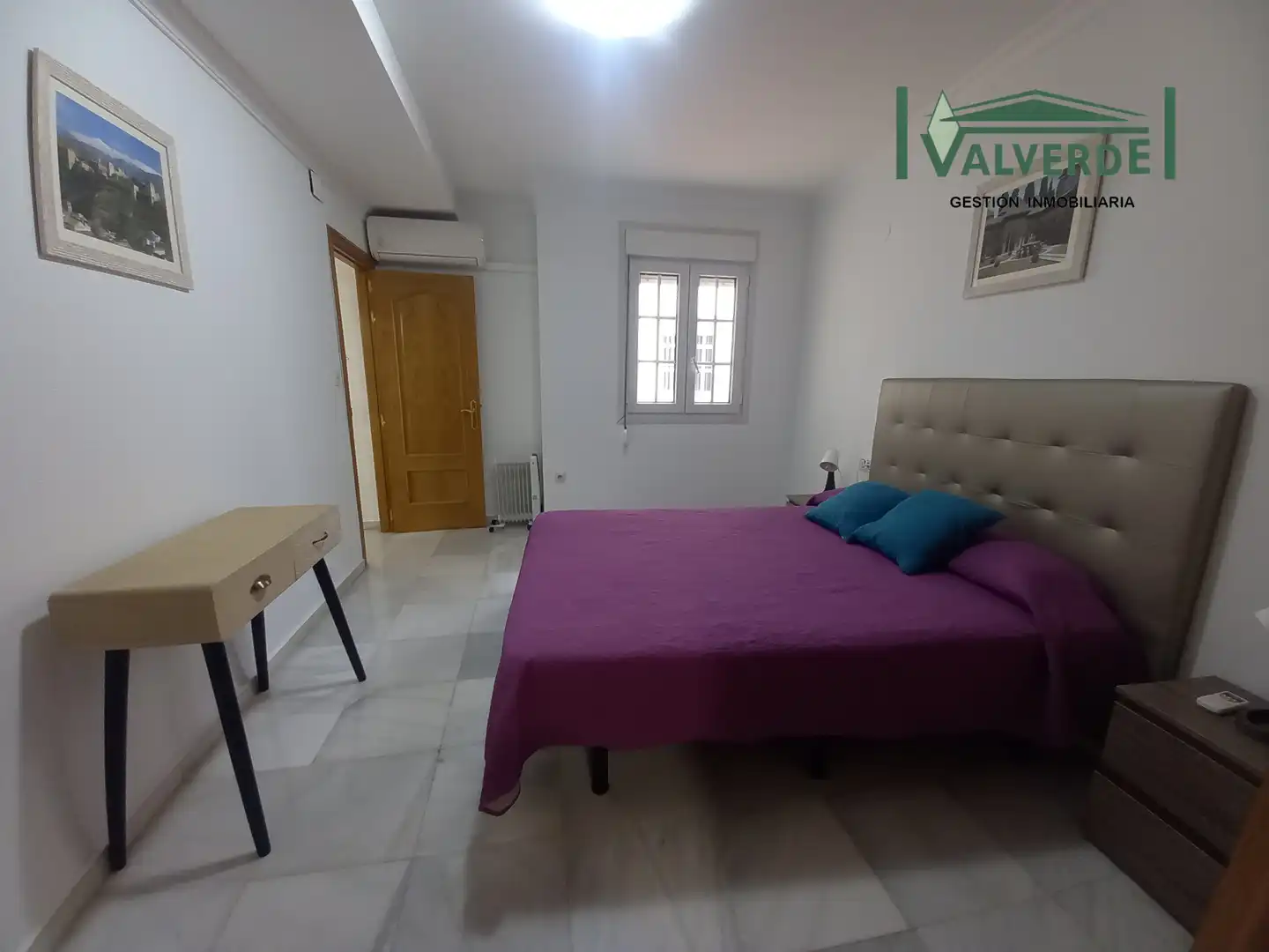 Schlafzimmer von Wohnung zur Miete in Granada mit Klimaanlage, Heizung und Möbliert