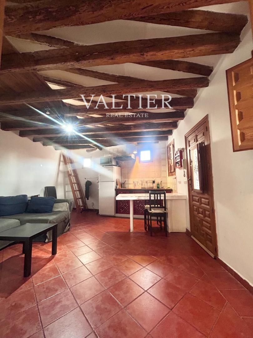 Exterior view of Attic for rent in  Madrid Capital  with Air Conditioner and Furnished