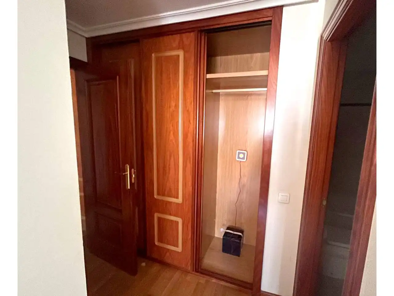 Flat with lift for sale in Calle José María Codón, imagen 18