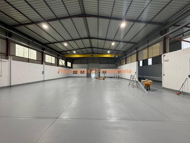Nave industrial en Alquiler en Ponteareas