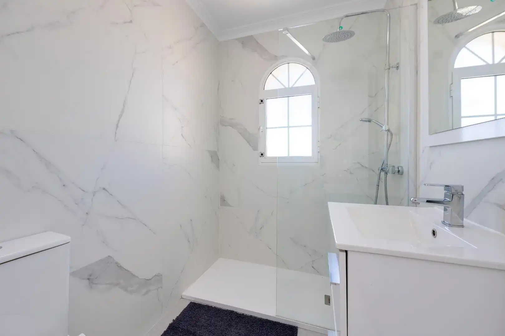Bathroom of Attic for sale in Orihuela Costa