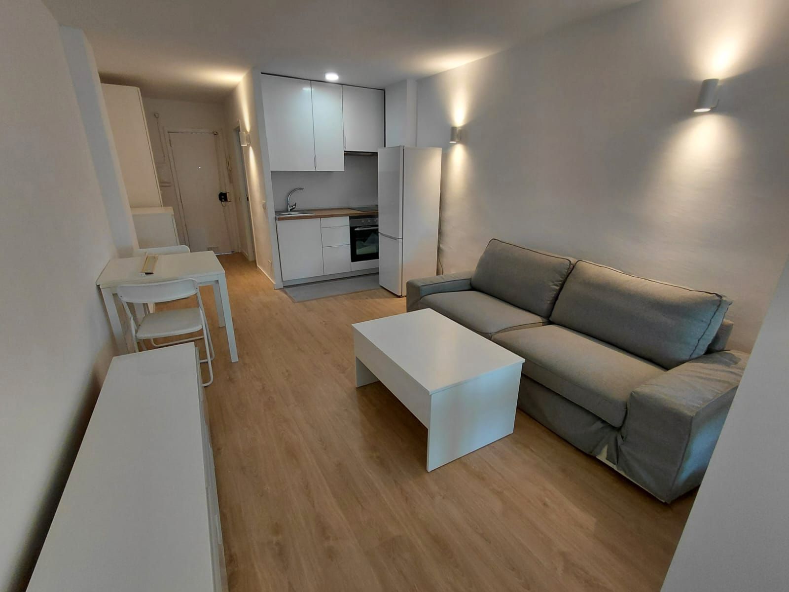 Vista exterior de Apartament de lloguer en  Palma de Mallorca amb Parquet, Moblat i Forn