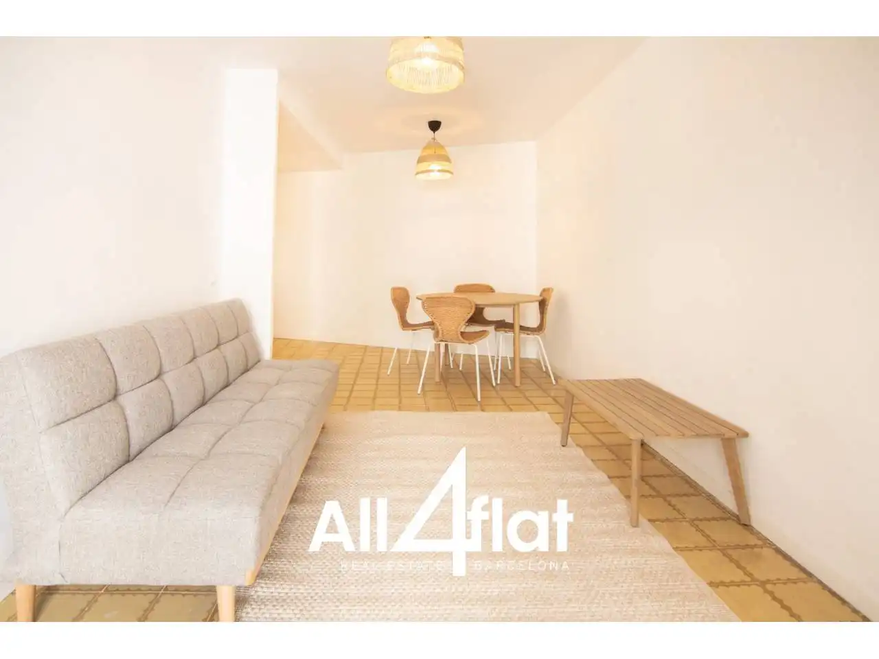 Bedroom of Flat for sale in Barcelona  with Air Conditioner