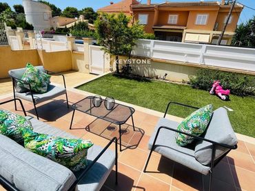 Villa mit Pool zur Miete in de Núñez de Balboa
