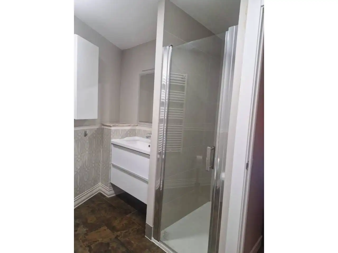 Bathroom of Flat for rent in Toledo  with Air Conditioner, Heating and Furnished