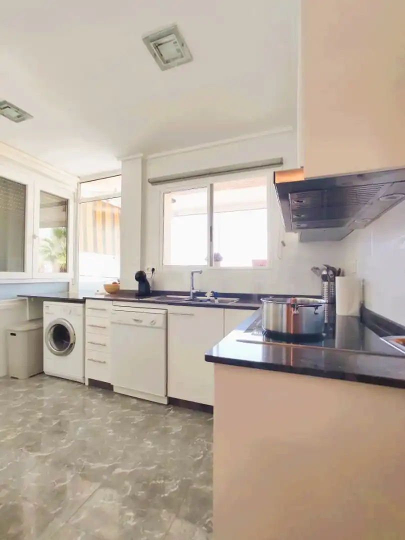 Apartment with lift for sale in Avenida Blasco Ibáñez, imagen 6